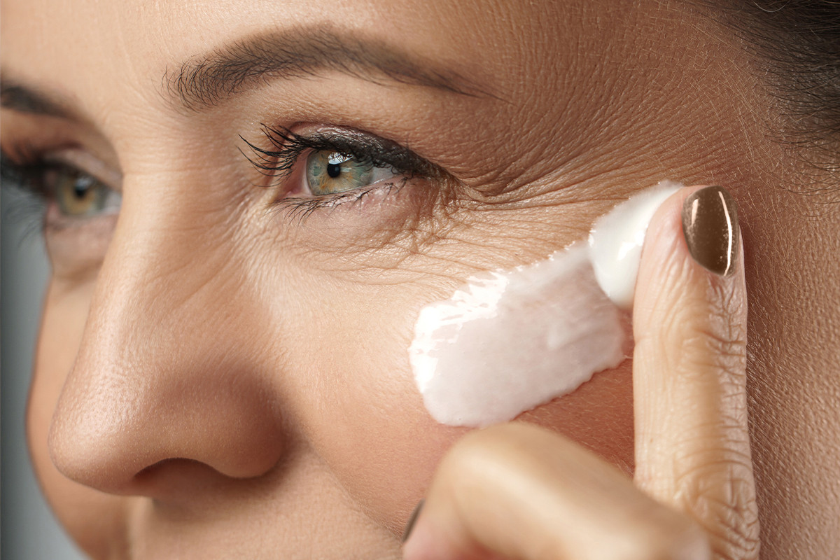 8 mejores productos de Eberlin Biocosmetics antiarrugas y como se producen las arrugas faciales y también como tratarlas